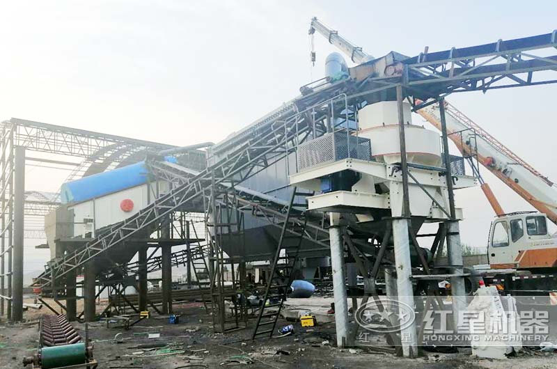 日產(chǎn)2000噸制砂機(jī)生產(chǎn)現(xiàn)場(chǎng) 日產(chǎn)2000噸制砂機(jī)生產(chǎn)現(xiàn)場(chǎng)