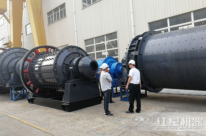 客戶來廠考察棒磨制砂機(jī)設(shè)備 客戶來廠考察棒磨制砂機(jī)設(shè)備