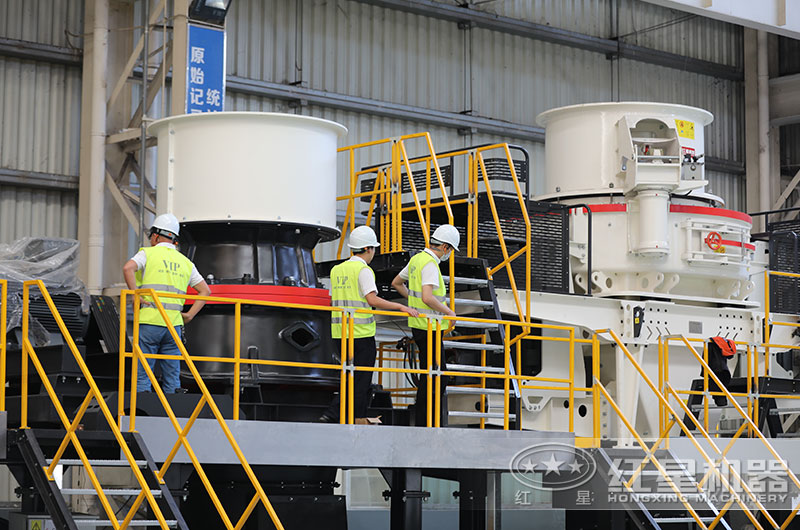 客戶來廠考察砂石設(shè)備