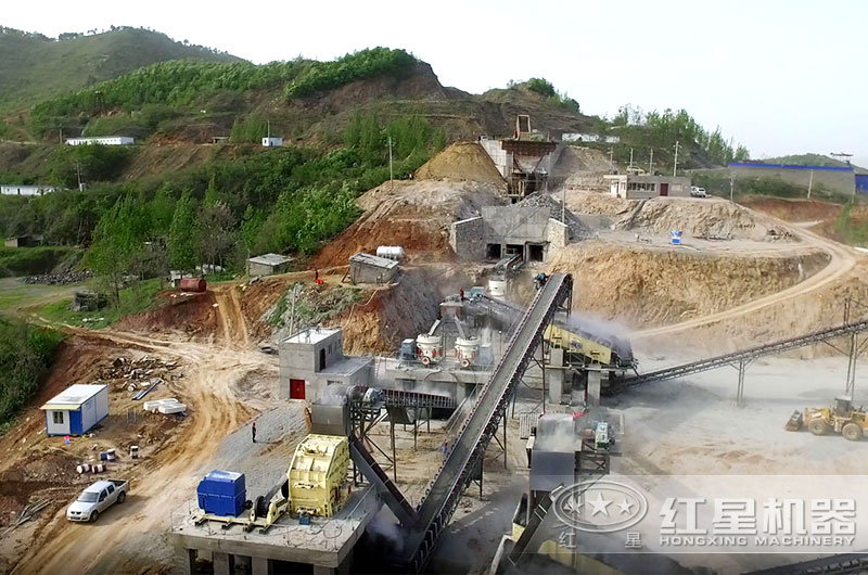 固定破碎生產(chǎn)客戶(hù)現(xiàn)場(chǎng)