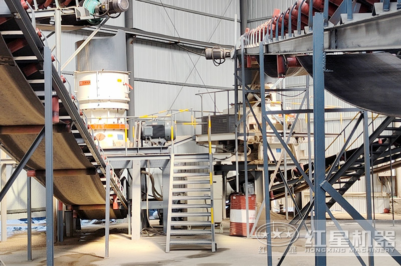 圓錐破碎機(jī)現(xiàn)場