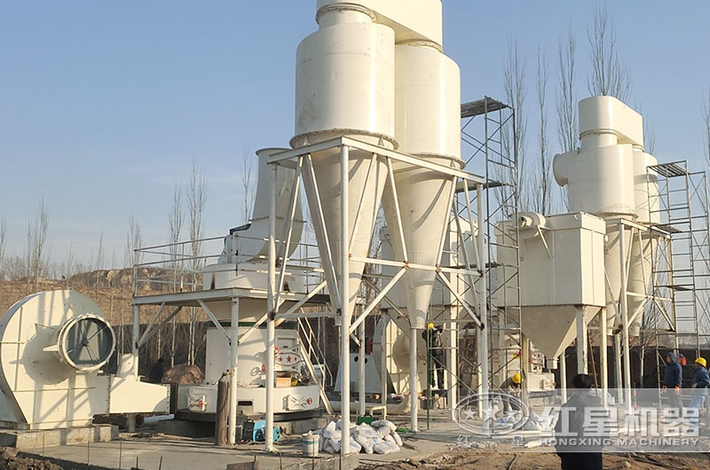 200目石灰石磨粉加工客戶現(xiàn)場 200目石灰石磨粉加工客戶現(xiàn)場