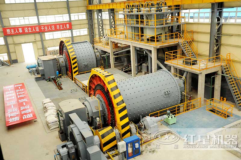 球磨機(jī)作業(yè)現(xiàn)場