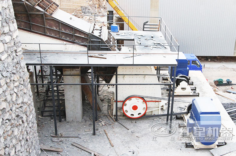 錘破制砂現(xiàn)場實(shí)拍