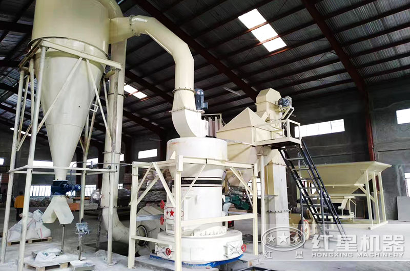 石英粉生產(chǎn)線現(xiàn)場 石英粉生產(chǎn)線現(xiàn)場