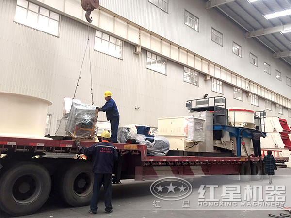 石灰石制砂機裝車、發(fā)貨