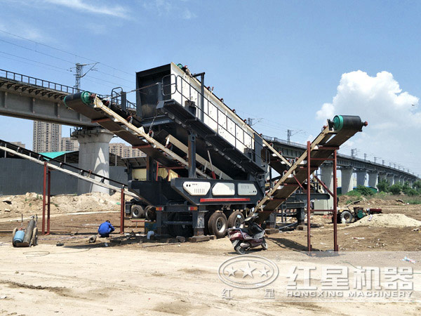 流動(dòng)磨砂機(jī)用戶(hù)現(xiàn)場(chǎng)實(shí)拍圖