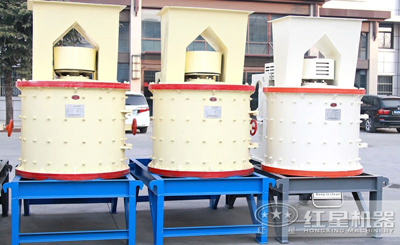 時產(chǎn)50噸石灰石復(fù)合式破碎機