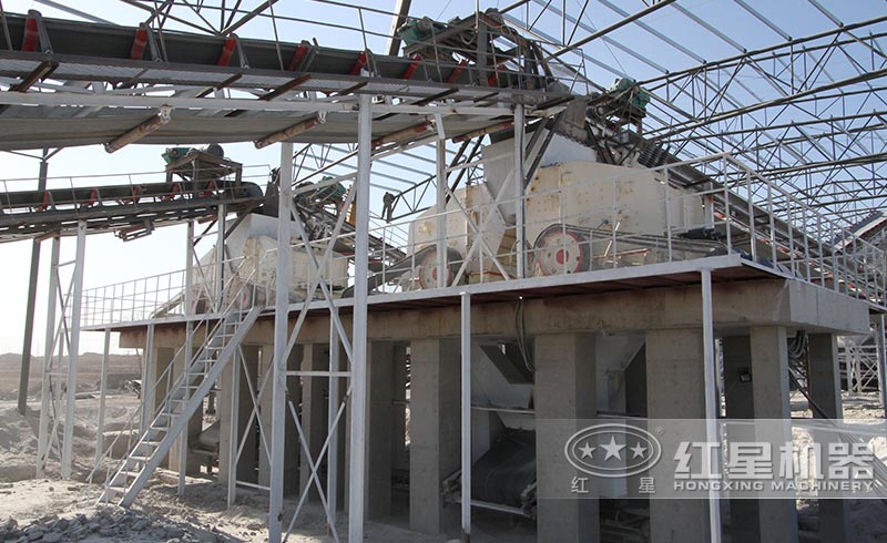 大型反擊式破碎機(jī)