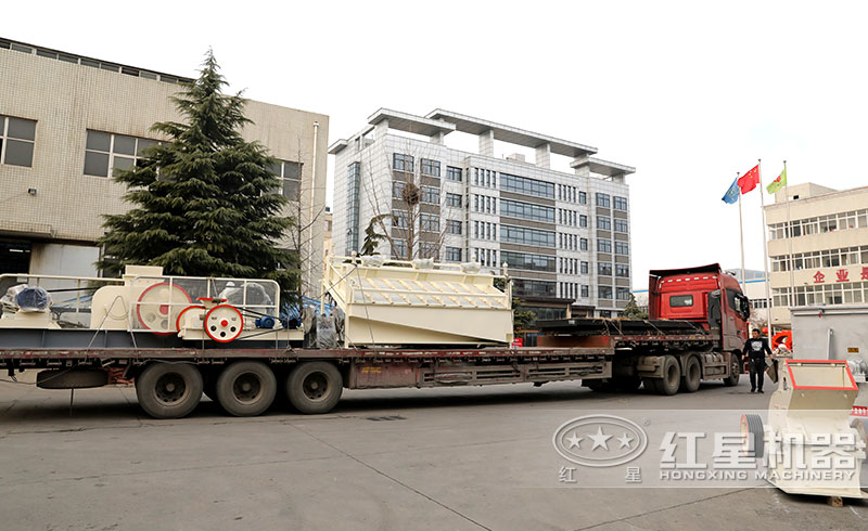 對(duì)輥式破碎機(jī)裝車