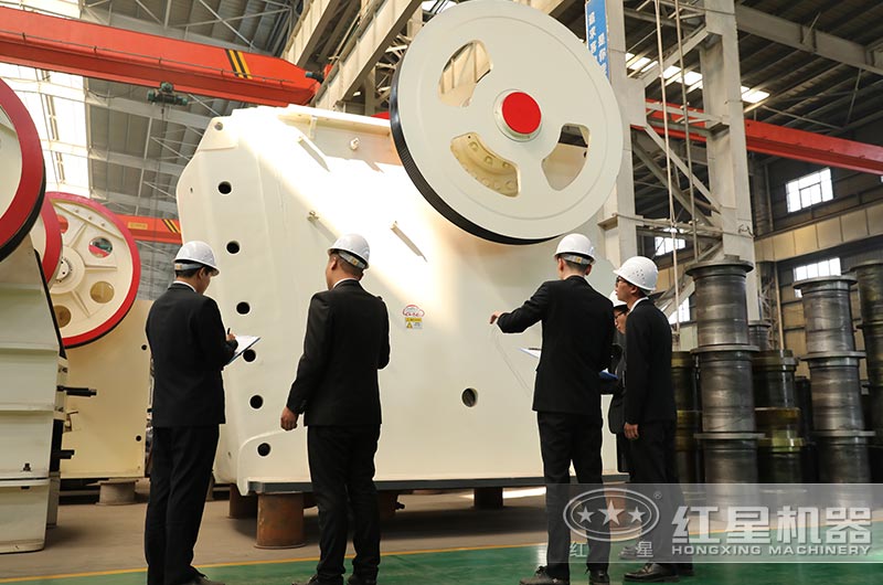 1215破碎機(jī)有現(xiàn)貨供客戶來(lái)廠參觀、咨詢