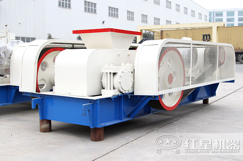 輥式破碎機兩個轉(zhuǎn)動輥子、產(chǎn)量高
