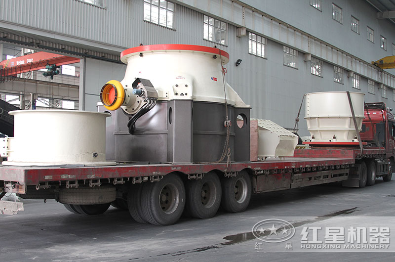 大型單缸液壓圓錐破碎機準(zhǔn)備發(fā)貨