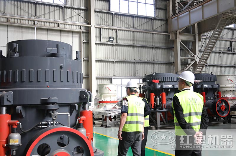 圓錐破碎機(jī)有現(xiàn)貨提供客戶(hù)來(lái)廠(chǎng)參觀(guān)