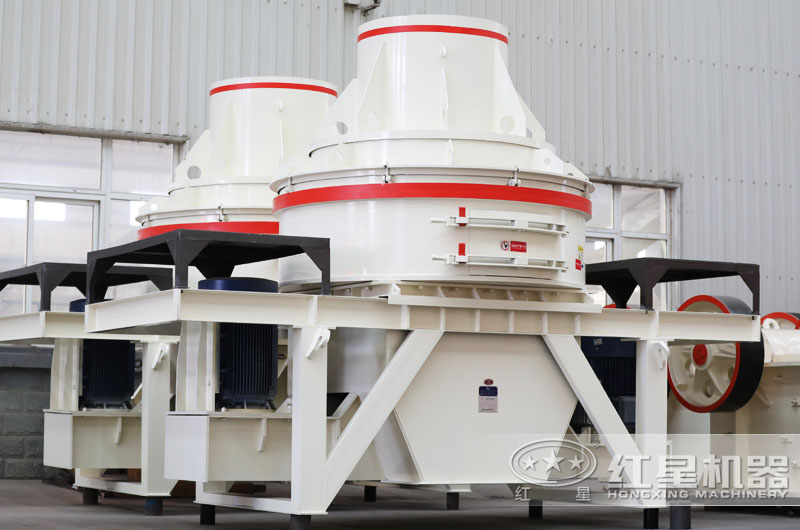 直通沖擊式制沙機(jī)，成品為立方體狀，粒型好