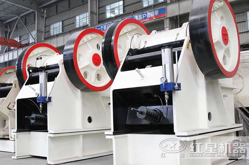 顎式破碎機(jī)，深腔破碎