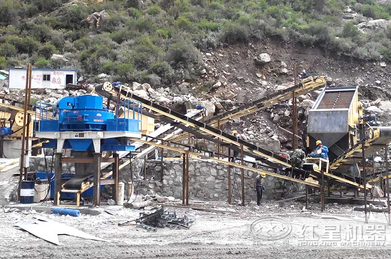 時產(chǎn)30噸大型沙場設備配置現(xiàn)場