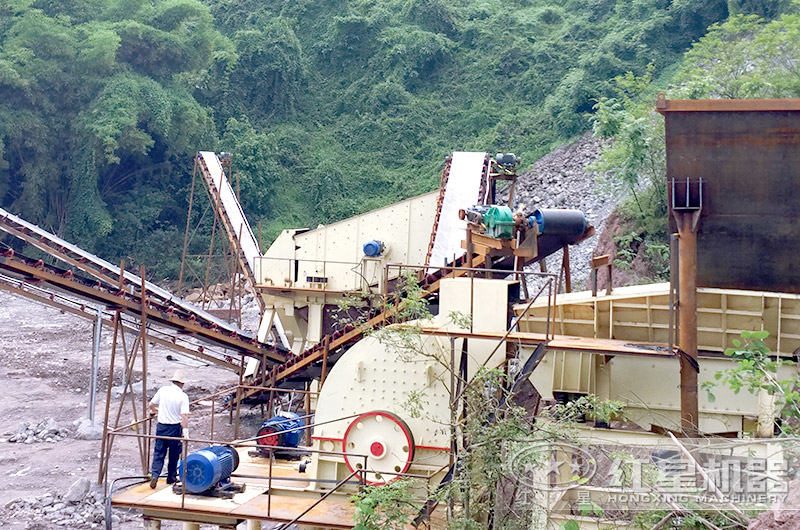 原煤破碎機(jī)生產(chǎn)現(xiàn)場 原煤破碎機(jī)生產(chǎn)現(xiàn)場