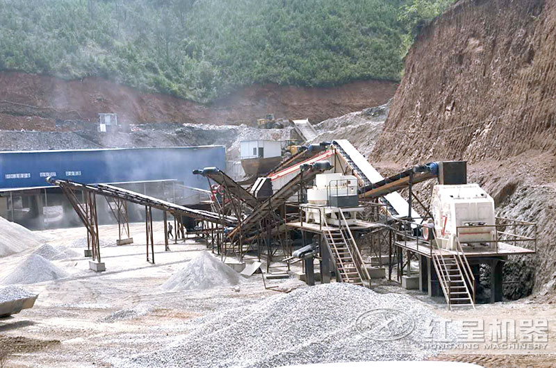 反擊破碎機(jī)生產(chǎn)現(xiàn)場