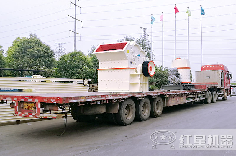 時(shí)產(chǎn)40噸小型制砂機(jī)_細(xì)碎制砂機(jī)發(fā)貨現(xiàn)場(chǎng)圖