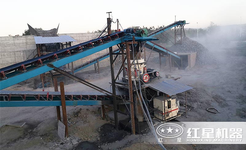 煤矸石制砂現(xiàn)場(chǎng) 煤矸石制砂現(xiàn)場(chǎng)